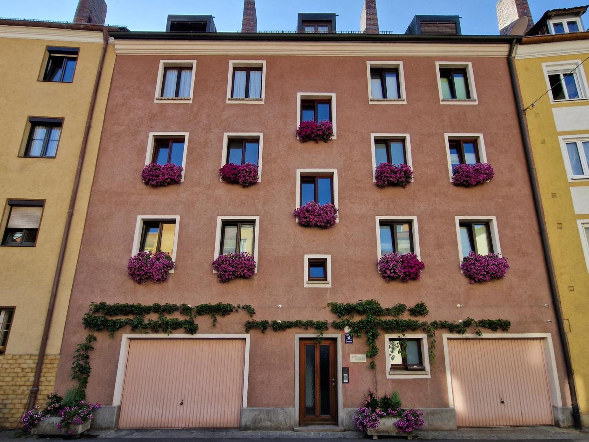 Fewo Alte Mainbruecke Würzburg Exterior foto